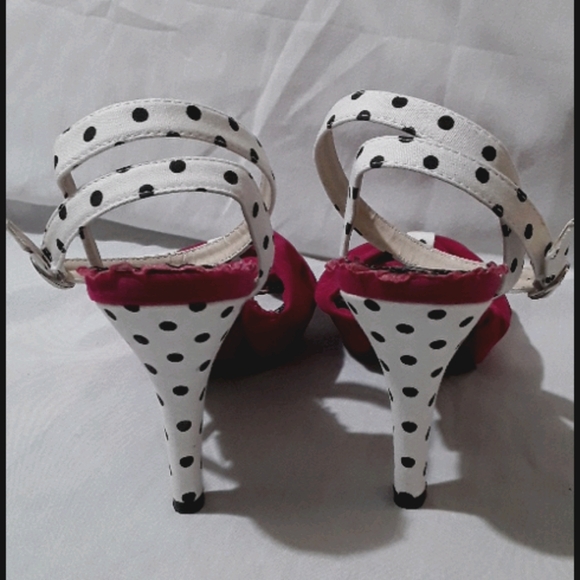 Bettie Page hot pink dot fabric ankle wrap sandal - Picture 4 of 5